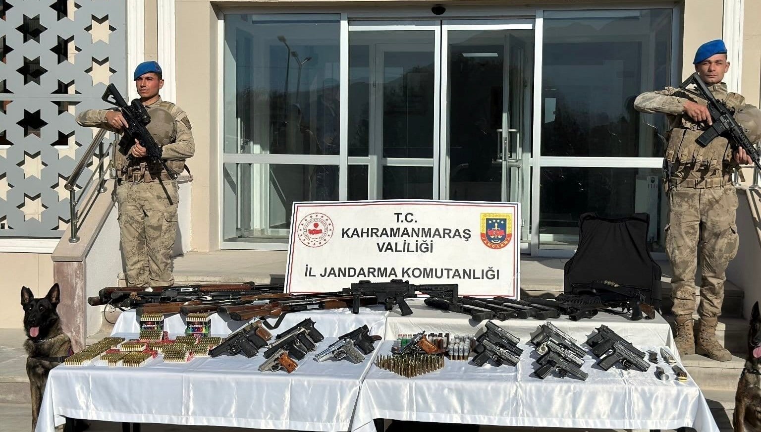 Kahramanmaraş’ta silah ve mühimmat kaçakçılığına 10 tutuklama